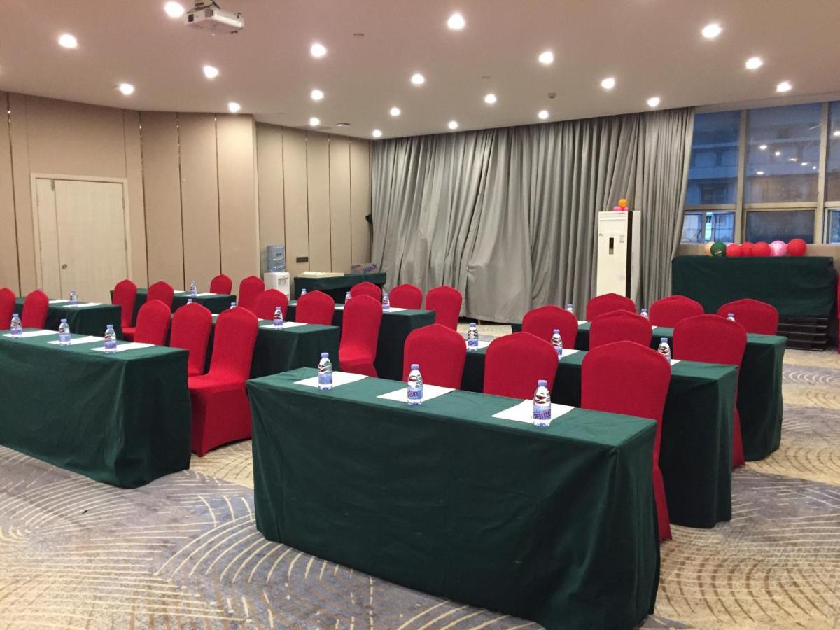 Echarm International Hotel Canton Tower Pazhou Convention And Exhibition Center Lujiang Subway Metro Branch - Free Shuttle Bus To Canton Fair Complex During Canton Fair Period Гуанчжоу Экстерьер фото